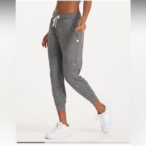 Vuori Women’s XS Grey Sweats